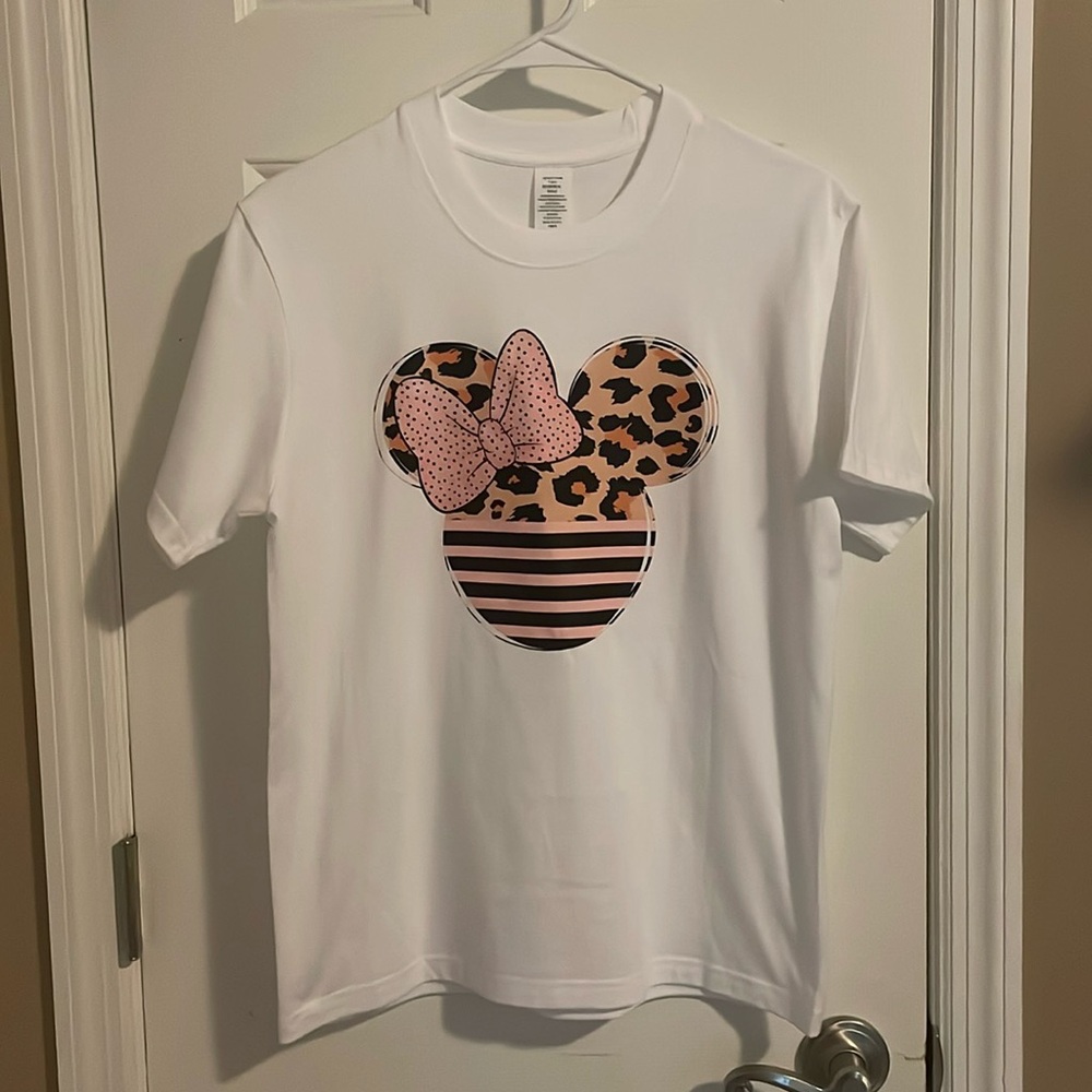 Disney Minnie leopard shirt NEW